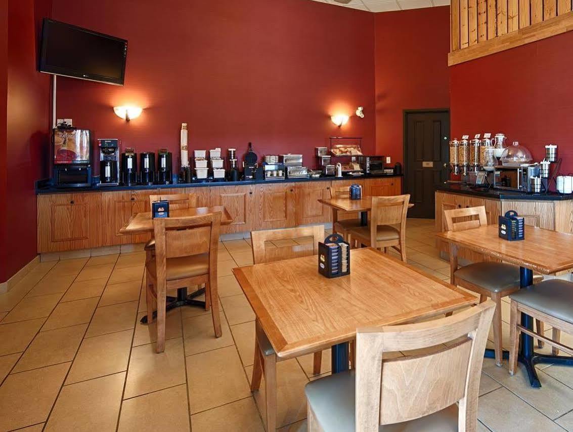 Best Western Of Olds Екстер'єр фото